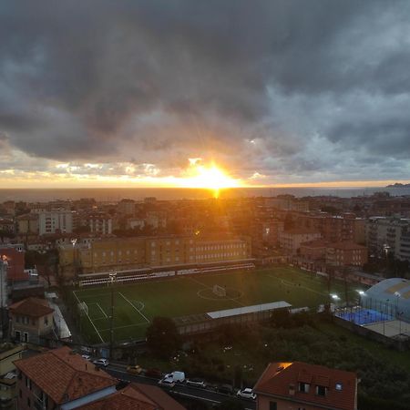 Super Vista Al Grattacielo Di Lavagna Apartment Exterior foto